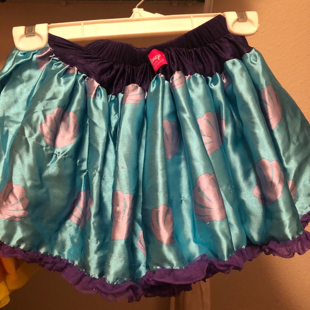 Disney mermaid size 6!No stains